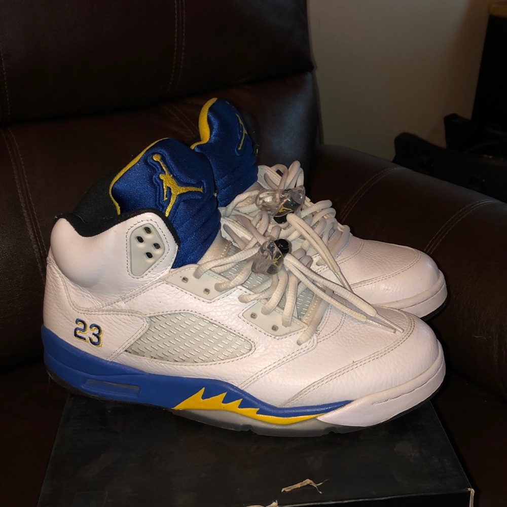 Jordan 5 Laney